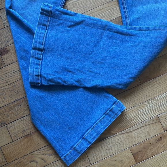 ZARA High-waisted flare jeans Z1975 (8)with gold button-button fly. Altered—>5-6 - Picture 5 of 10